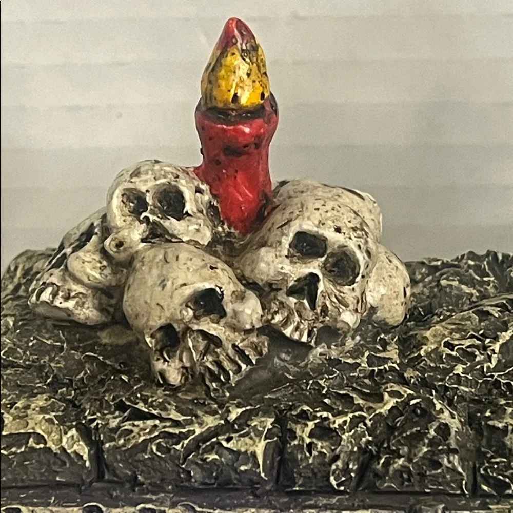 Spooky Village Fireplace W / Fog Light Up Party Decor